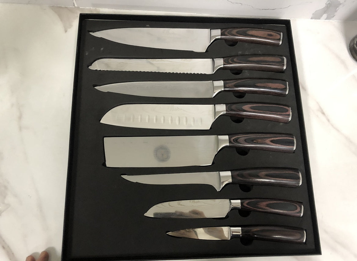 8 Damascus Pattern Chef's Knives
