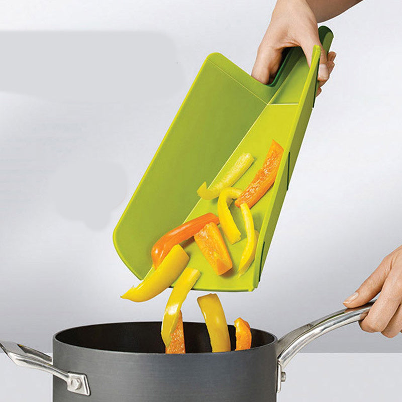 Household foldable plastic cutting board